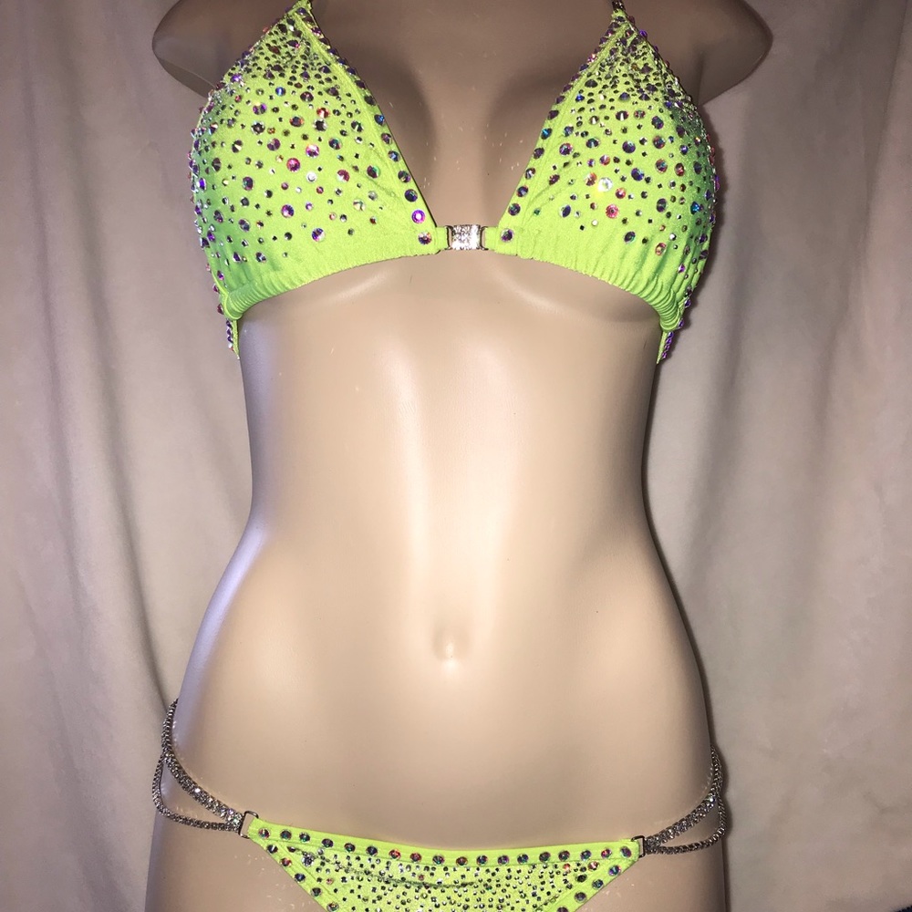 Competition bikini